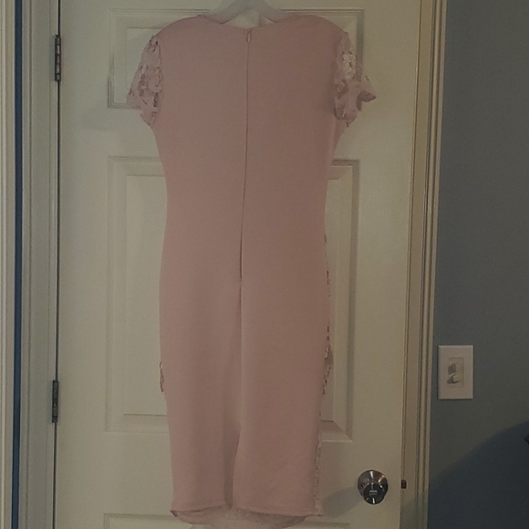 AX Paris lace front sheath dress - Picture 5 of 7